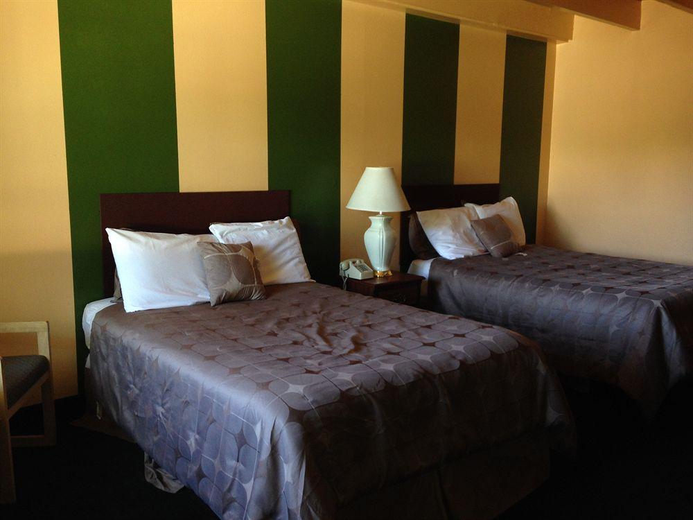 Travel Inn Flagstaff Bagian luar foto
